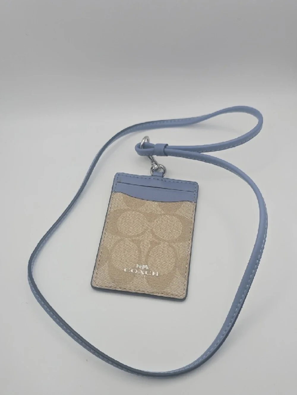 Coach Beige Signature Mono ID/Card Holder Lanyard Light Blue Trim/Strap (EUC)💙